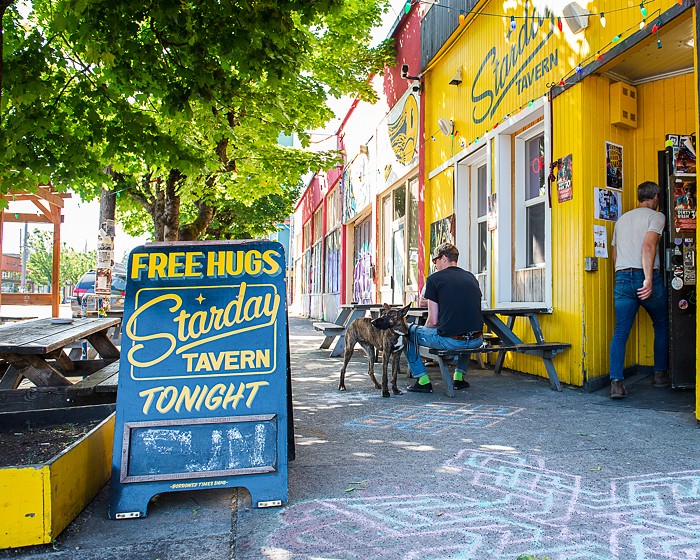 Old Portland Is Alive (and Maybe Performing Live) at Foster-Powell Neighborhood's Starday Tavern
